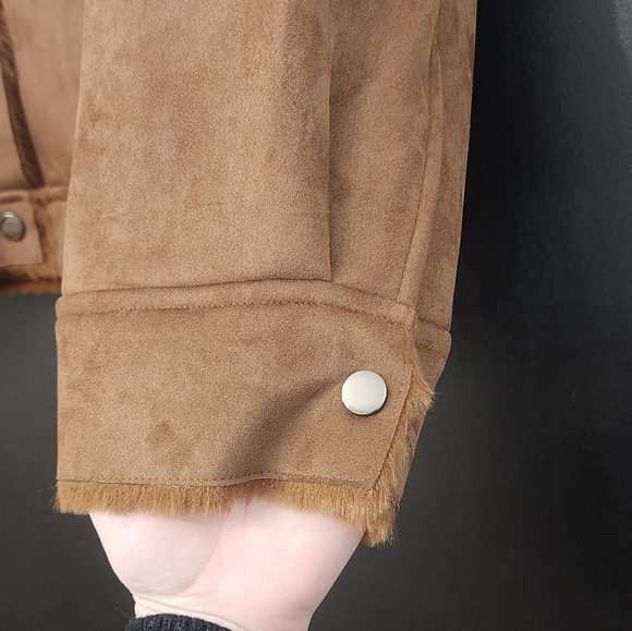 Women's Deluc "Mathew" Faux Suede Jacket In Size Medium In The Almond Color - Picture 9 of 16